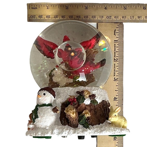 Cracker Barrel Vintage Musical Snow Globe White Christmas Song Cardinal Red Bird - Picture 3 of 16